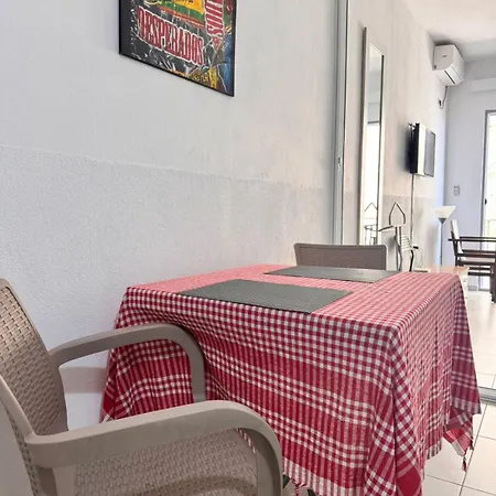 Vladi's * Sarandë